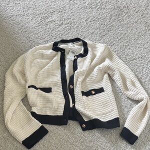 NWT Abercrombie Kids Cropped Cream & Black Knit Cardigan with Contrast Trim